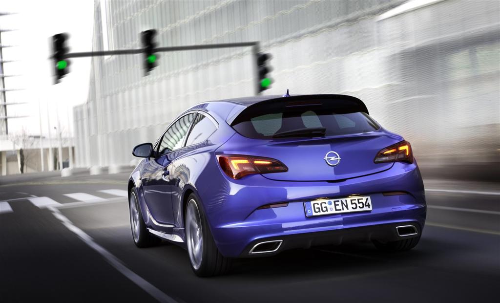 2013 Opel Astra OPC