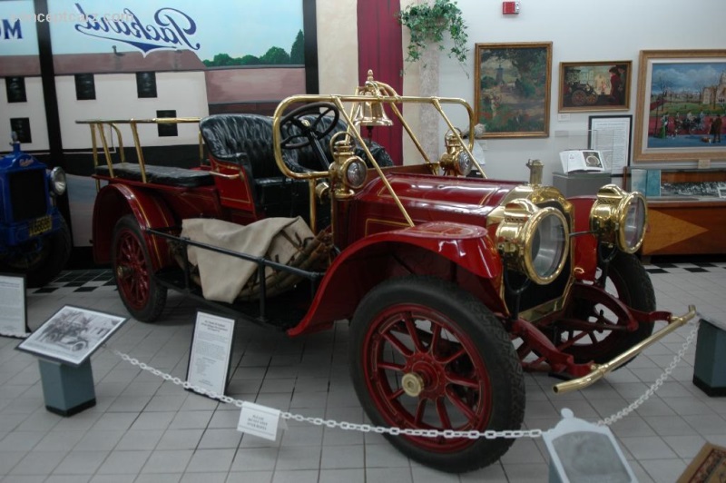 1911 Packard Model Thirty Squad Car
