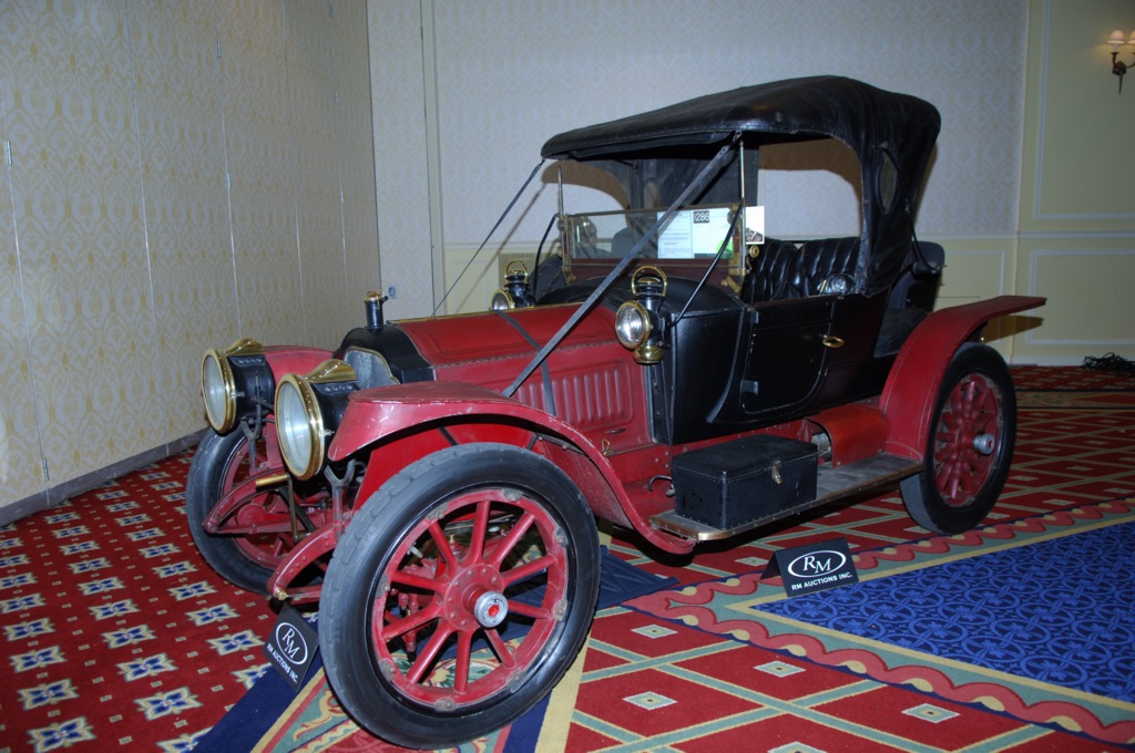 1912 Packard Model Thirty background image
