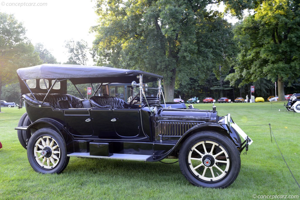 1915 Packard Model 1-25