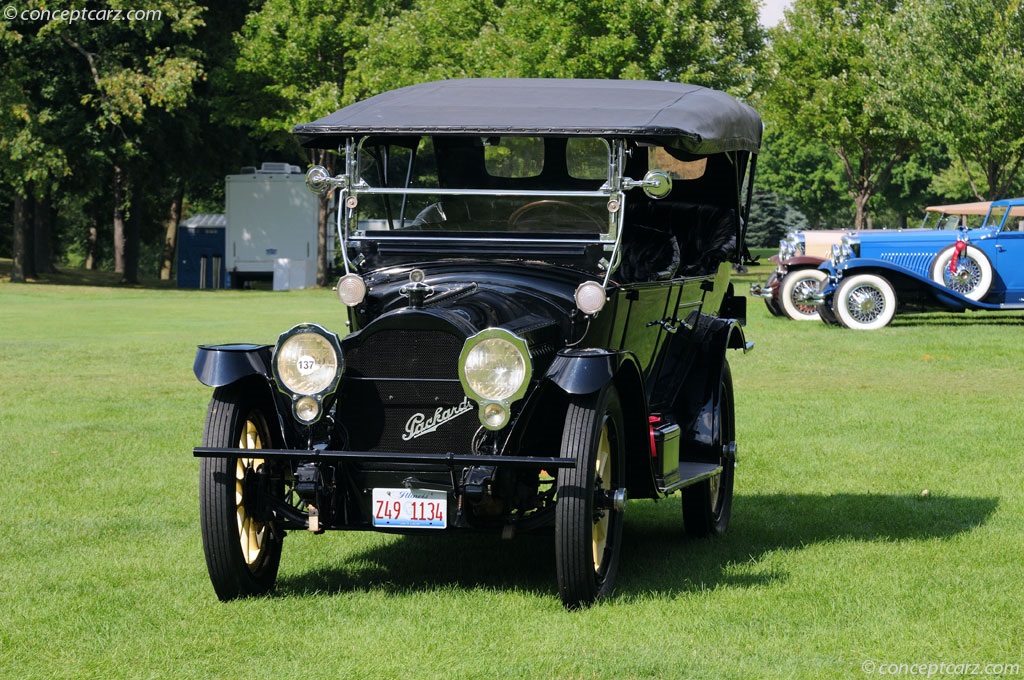 1915 Packard Model 1-25
