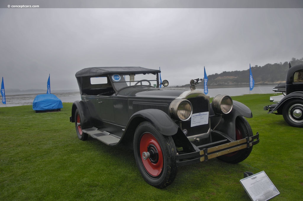 1925 Packard Model 136