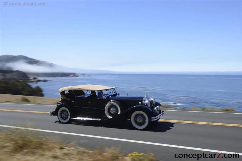1930 Packard Series 745 Deluxe Eight vehicle information