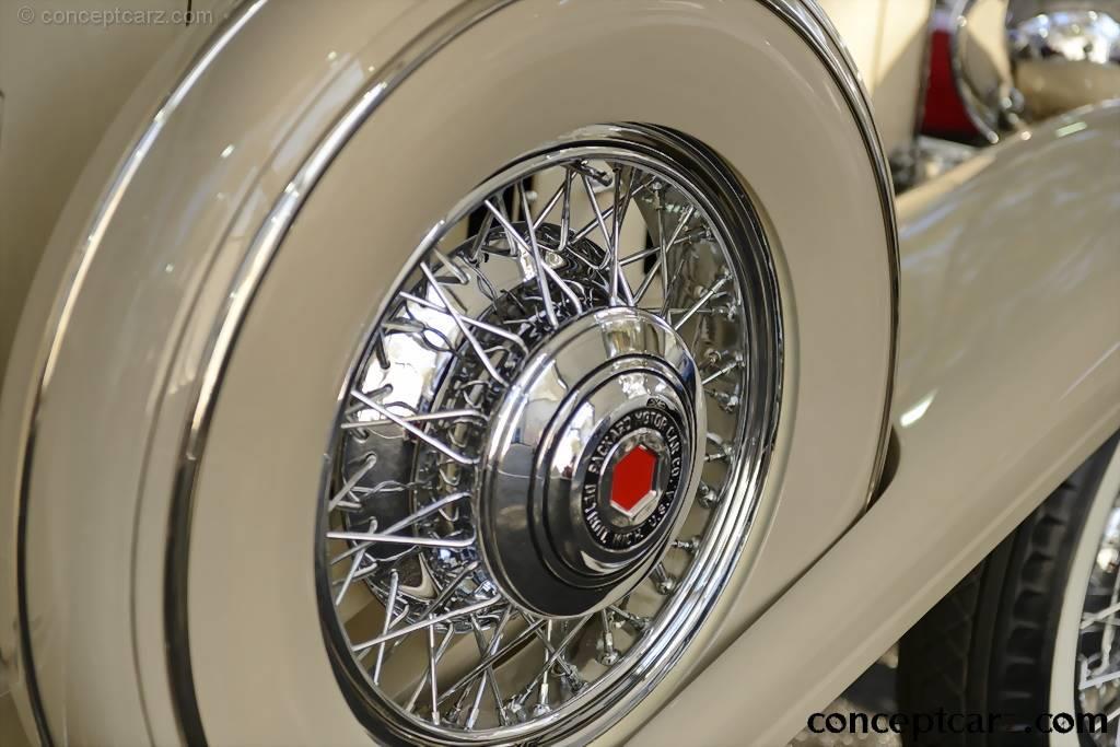 1932 Packard Model 904