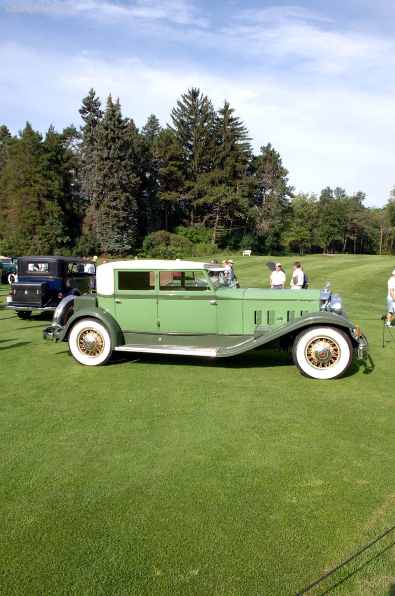 1932 Packard Waterhouse Sport Sedan