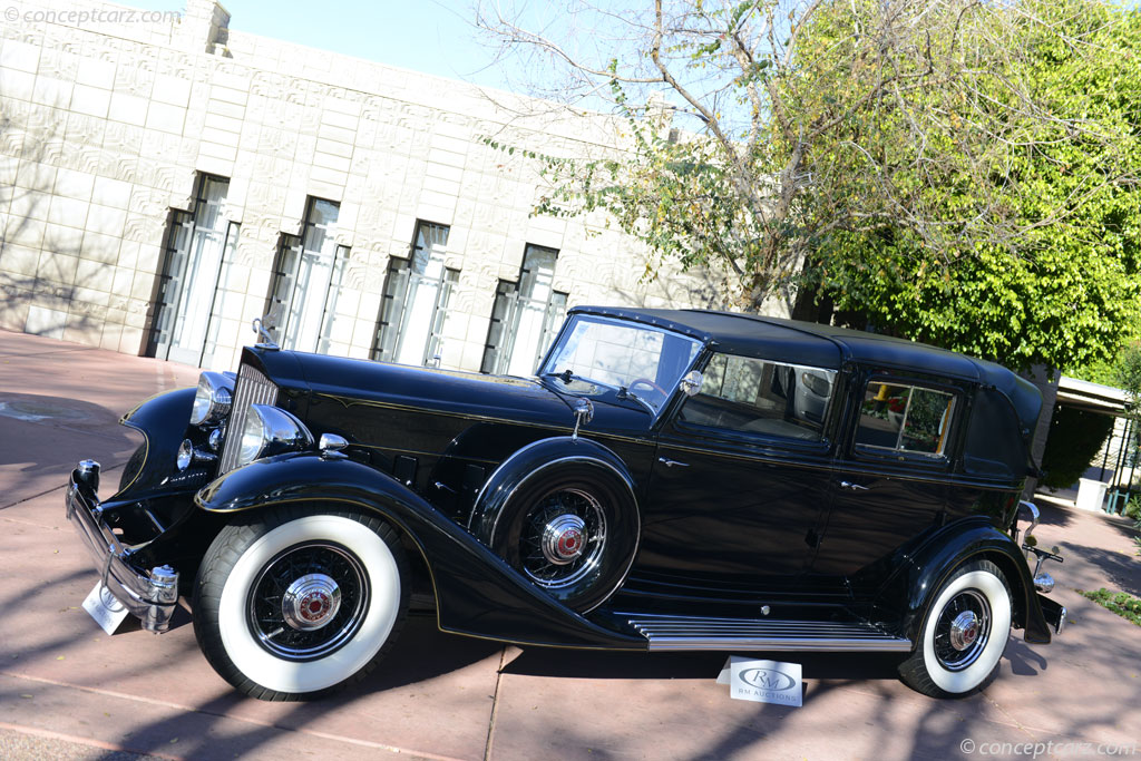 1933 Packard 1006 Twelve