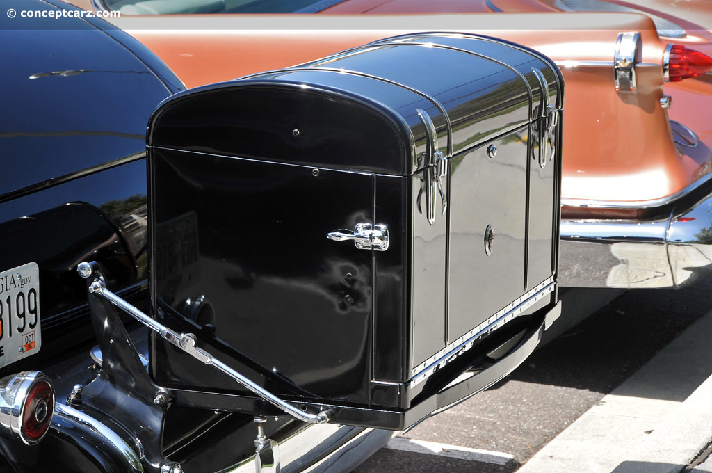 1933 Packard 1005 Twelve