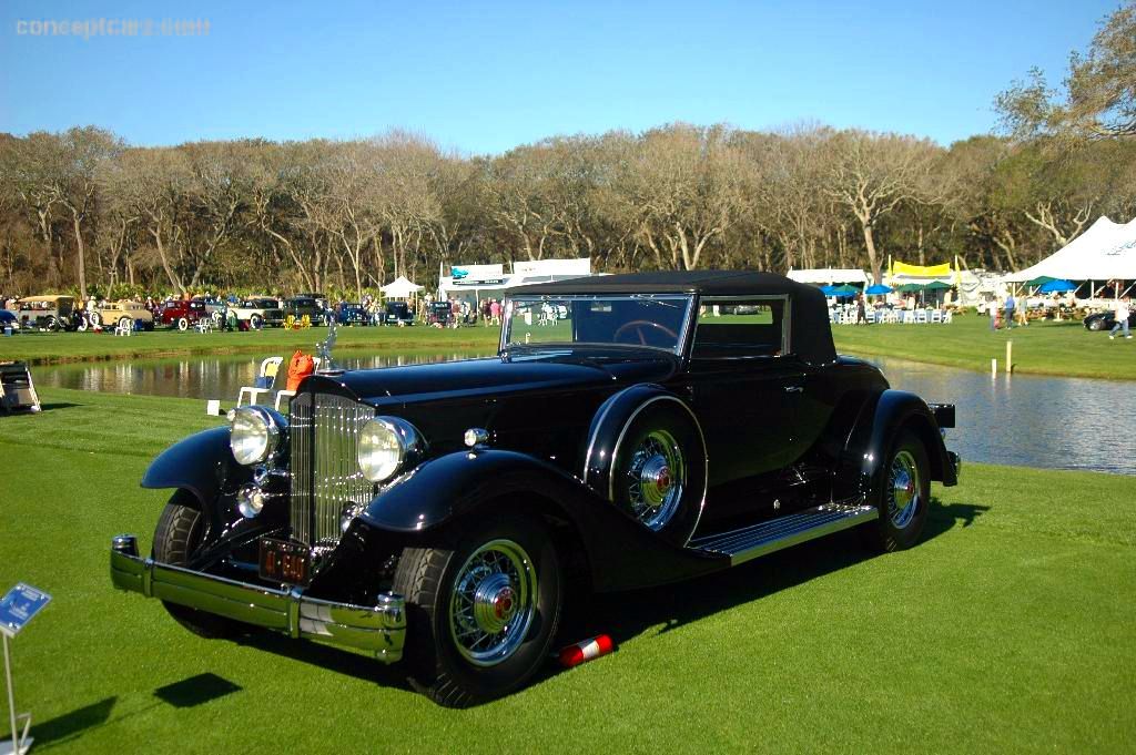 1933 Packard 1005 Twelve