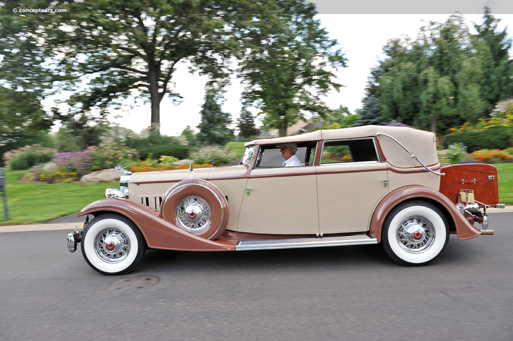 1933 Packard 1006 Twelve