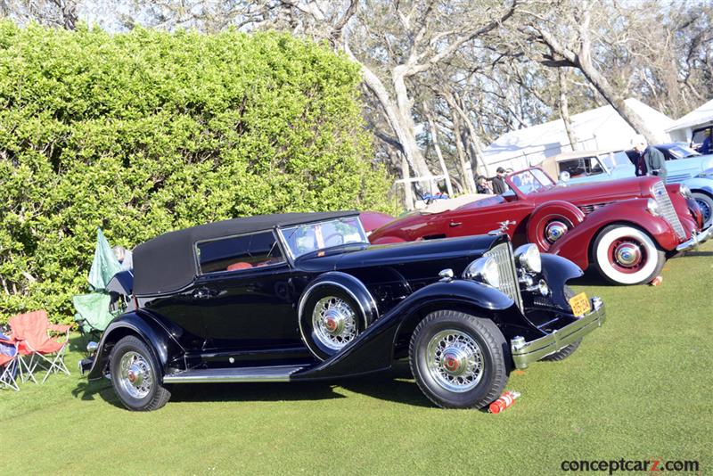 1933 Packard 1005 Twelve