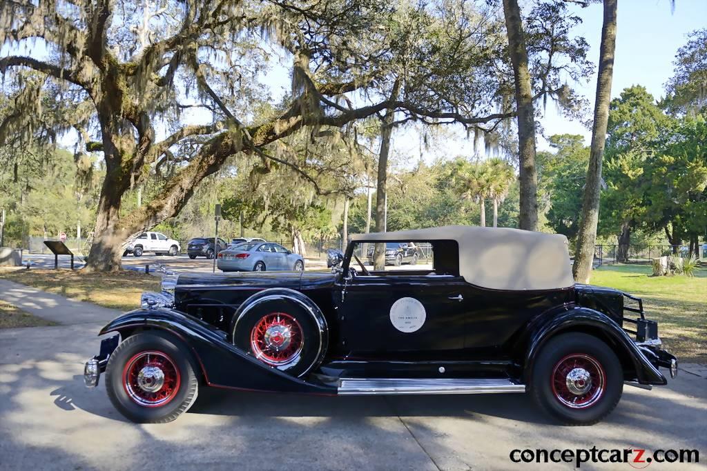 1933 Packard 1005 Twelve