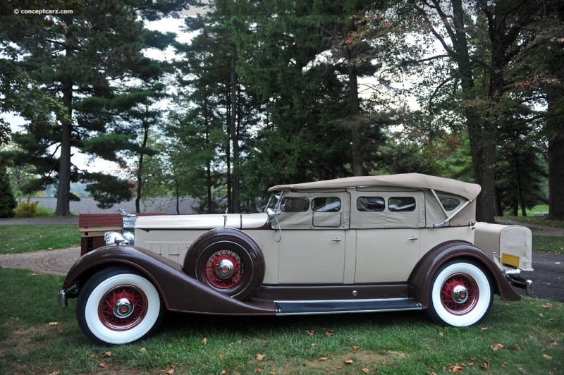 1934 Packard 1104 Super Eight