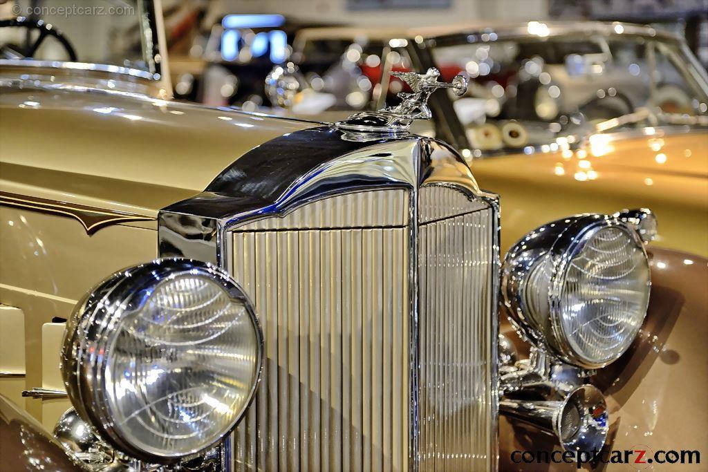 1934 Packard 1101 Eight