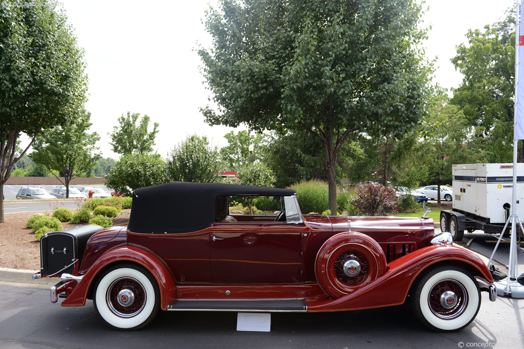 1934 Packard 1104 Super Eight