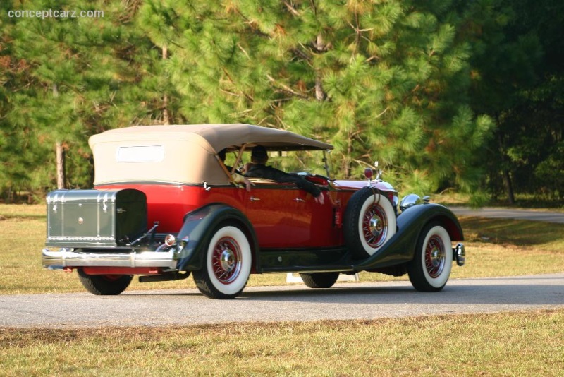 1934 Packard 1107 Twelve vehicle information