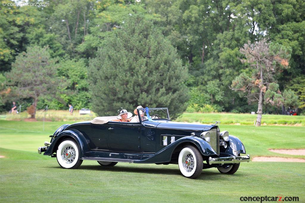 1934 Packard 1104 Super Eight