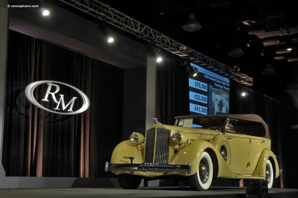1935 Packard 1204 Super Eight