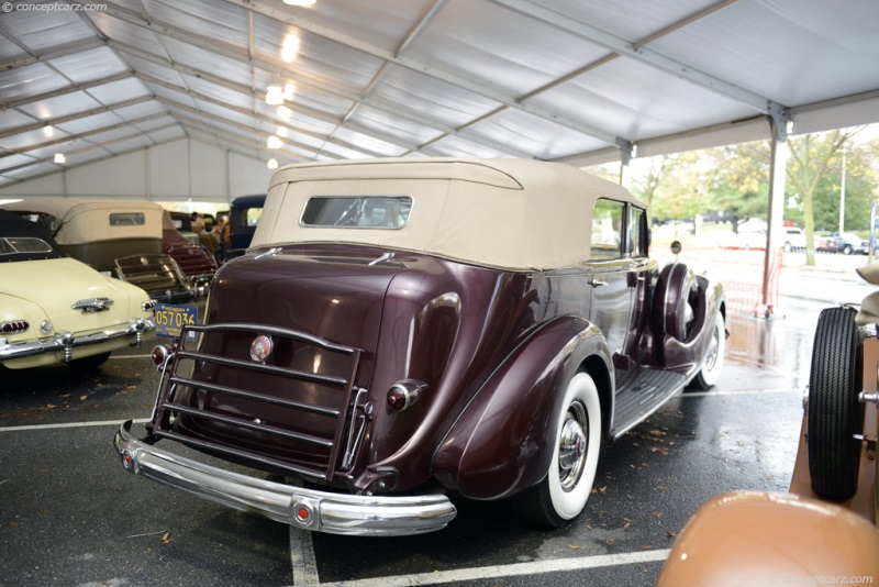 1939 Packard 1708 Twelve vehicle information