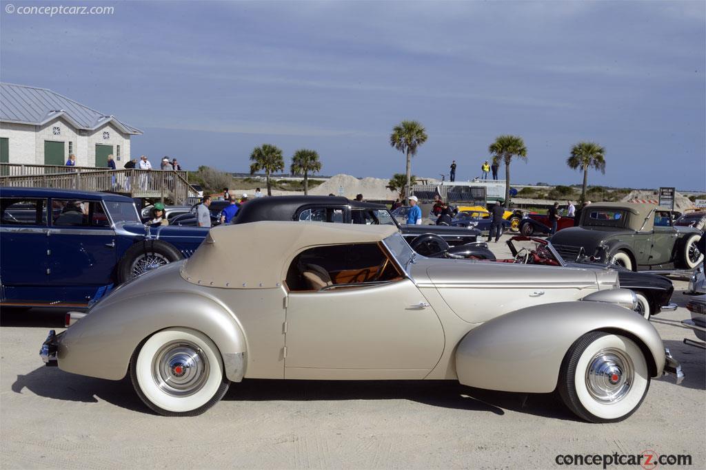 1939 Packard 1703 Super Eight