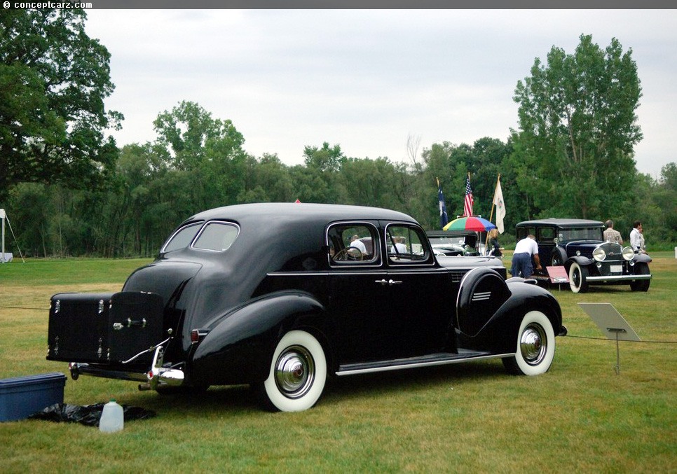 1940 Packard Custom Super-8 One-Eighty