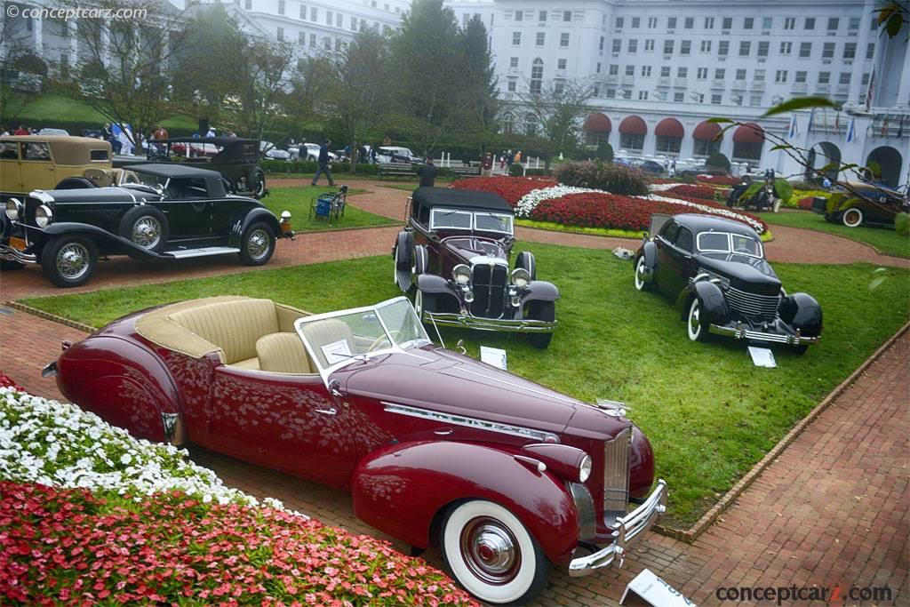1940 Packard Custom Super-8 One-Eighty