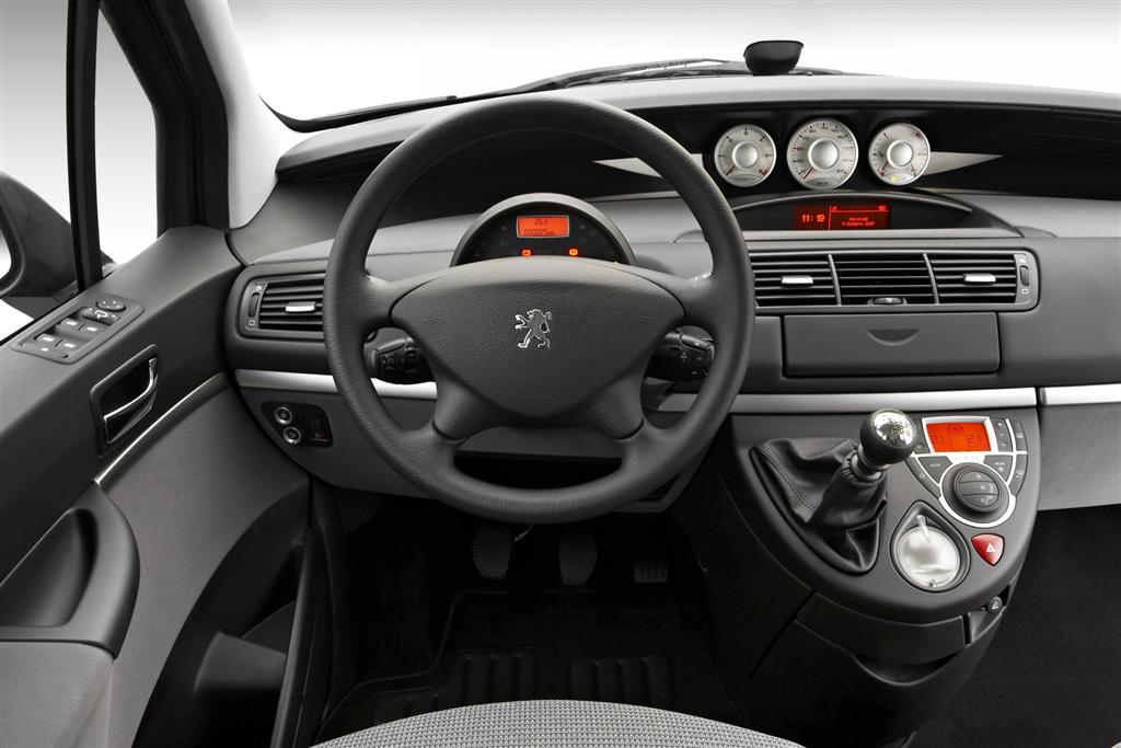 2009 Peugeot 807 MPV