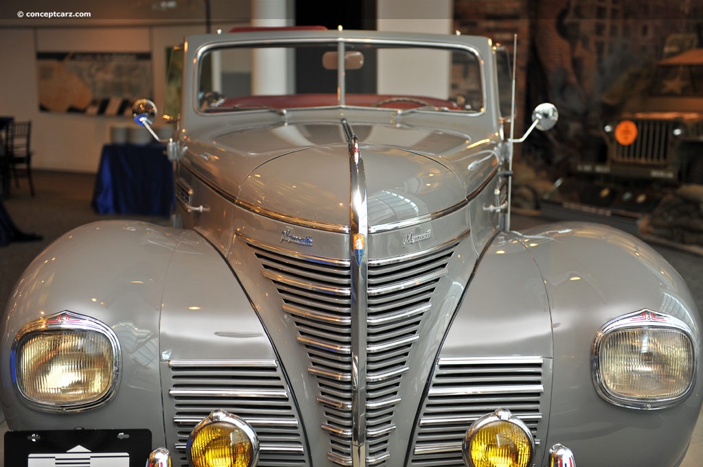 1939 Plymouth P8 Deluxe Line