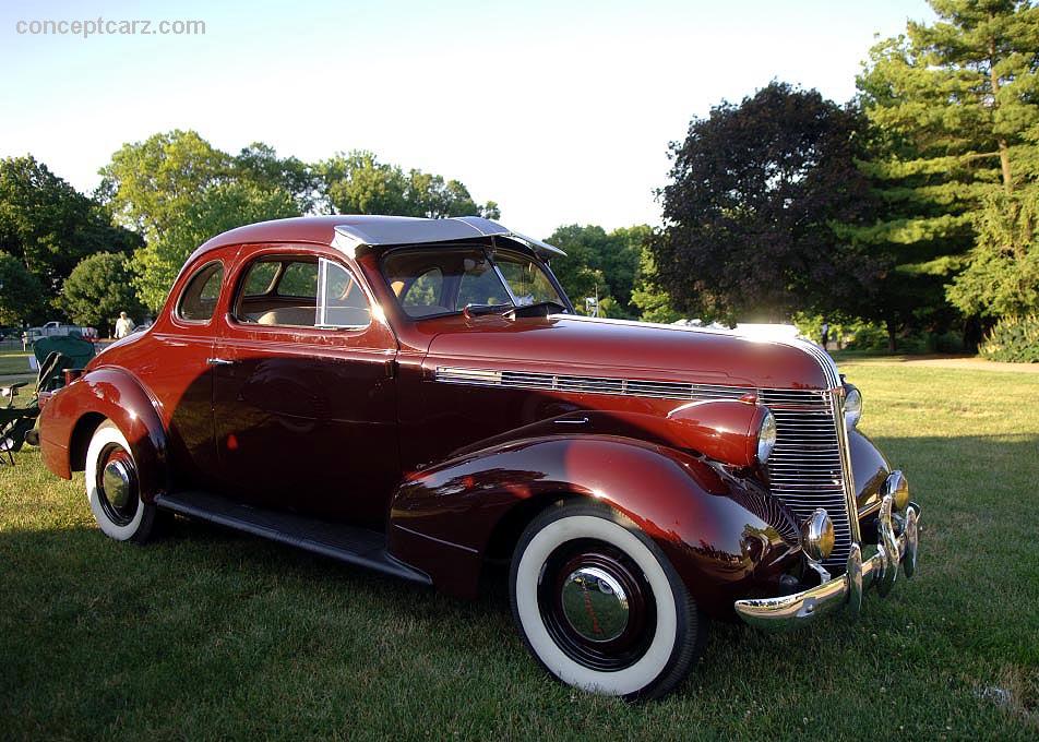 1937 Pontiac Deluxe Six