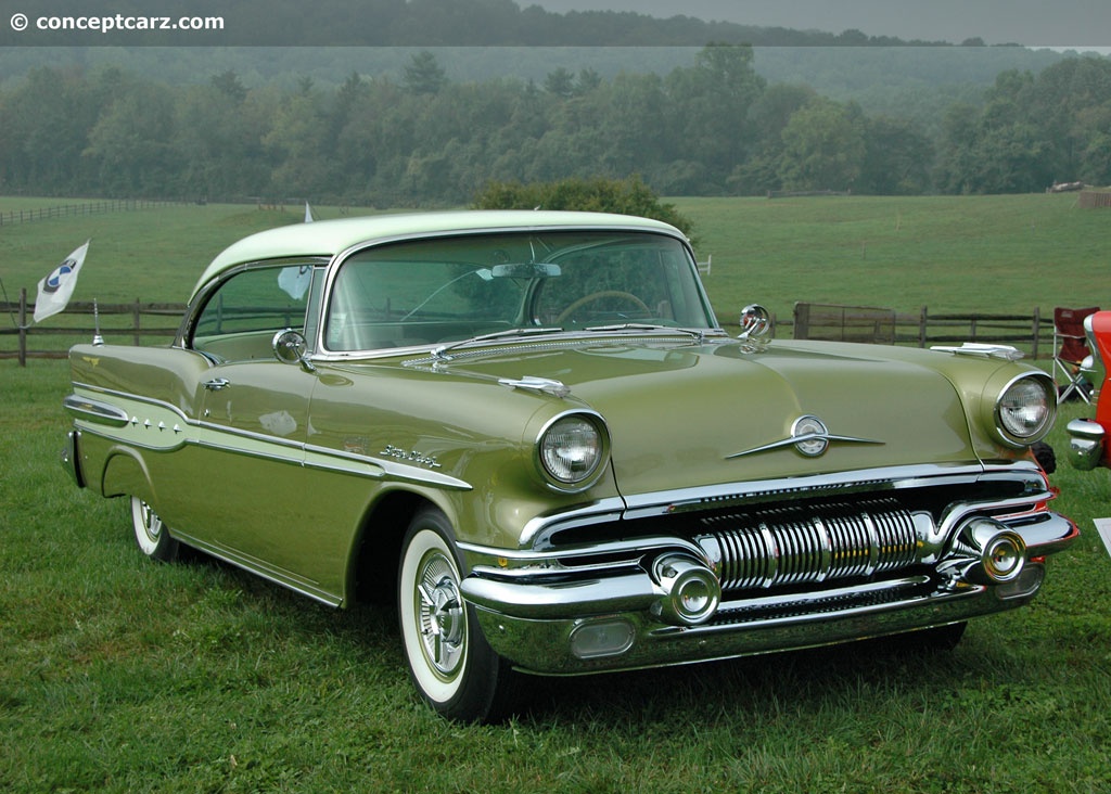 1957 Pontiac Star Chief