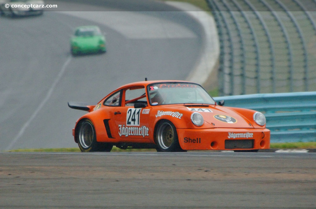 1973 Porsche 911 RSR background image