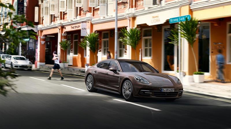 2017 Porsche Panamera