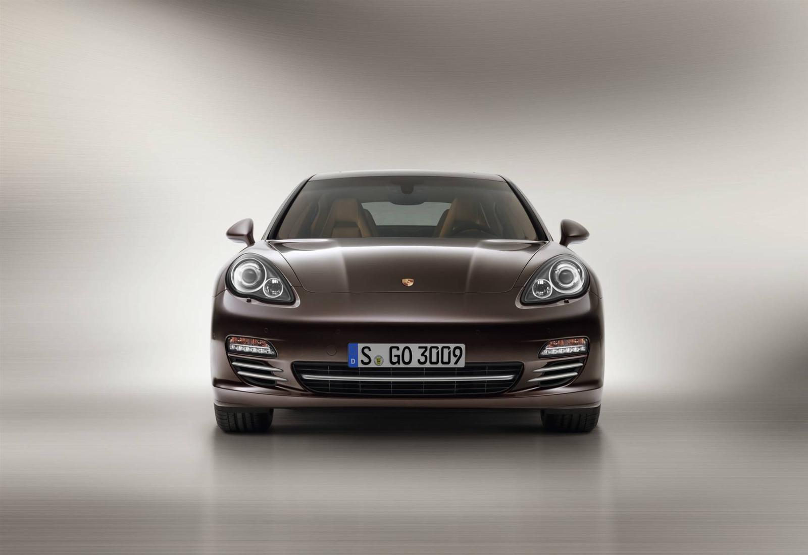 2013 Porsche Panamera Platinum Edition