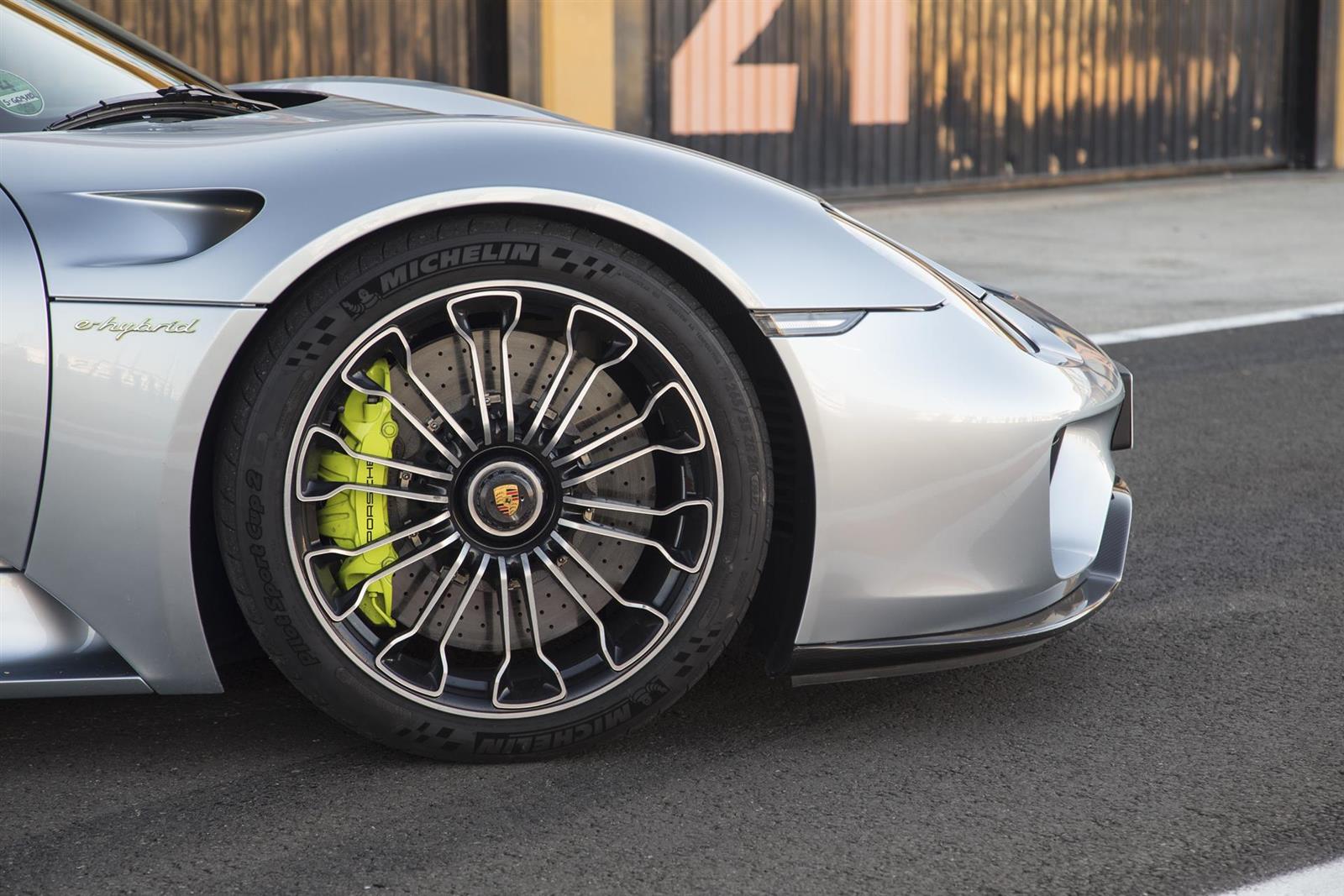 2016 Porsche 918 Spyder