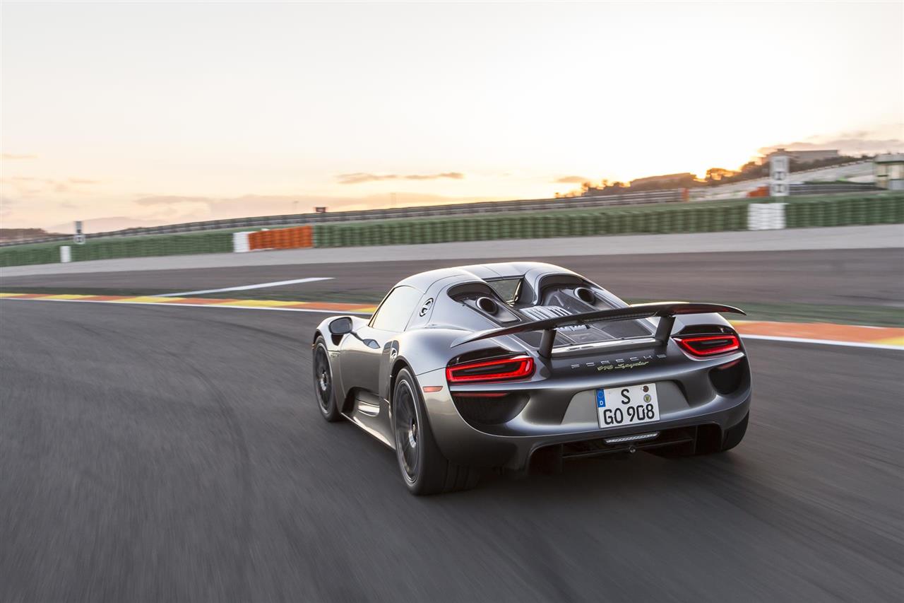 2016 Porsche 918 Spyder