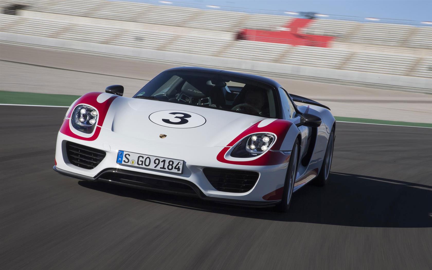 2016 Porsche 918 Spyder