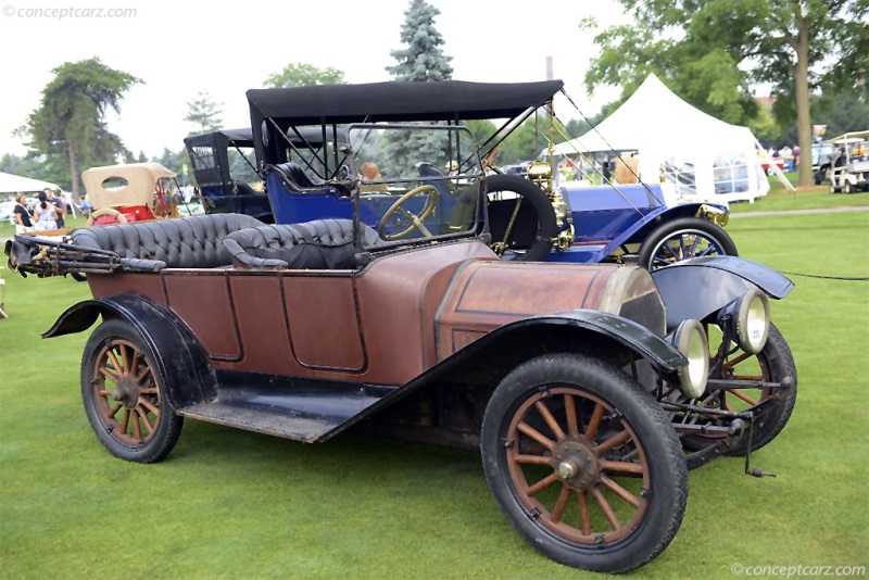 1914 Regal Model 25 Underslung