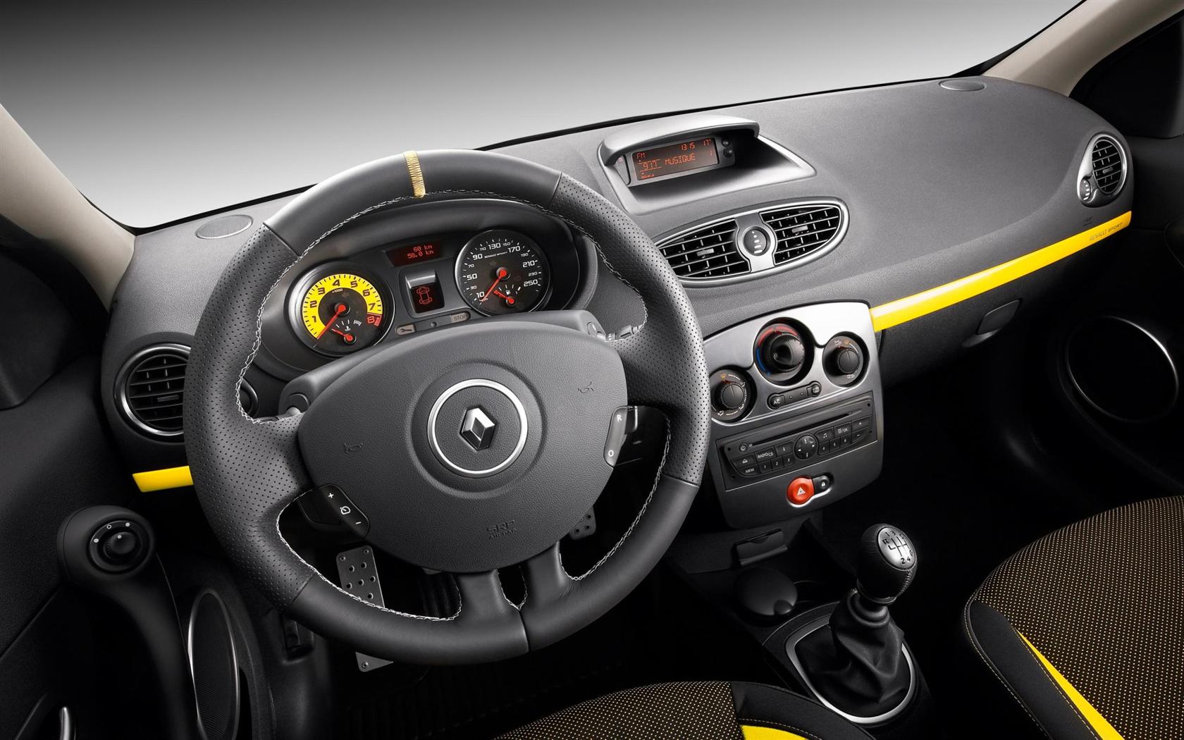 2010 Renault Clio RS