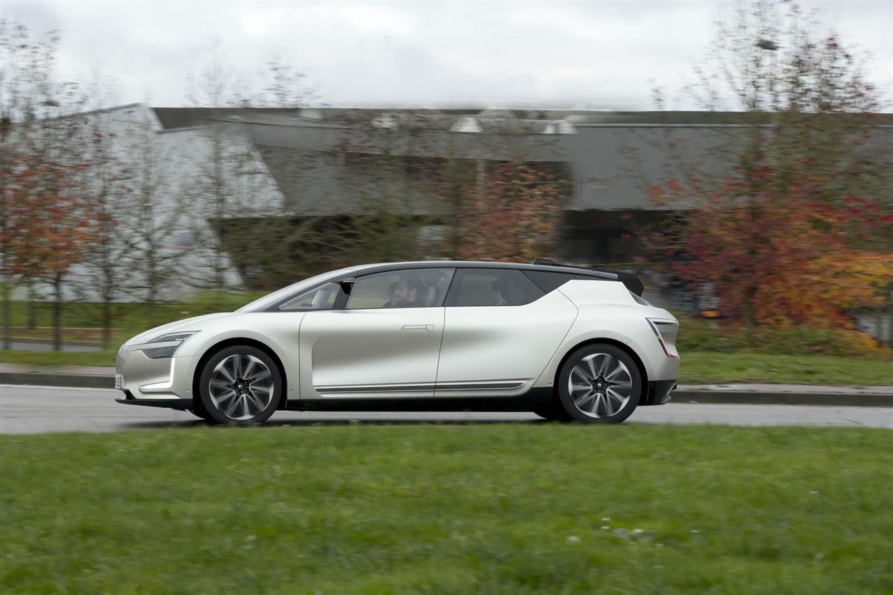 2017 Renault SYMBIOZ Prototype