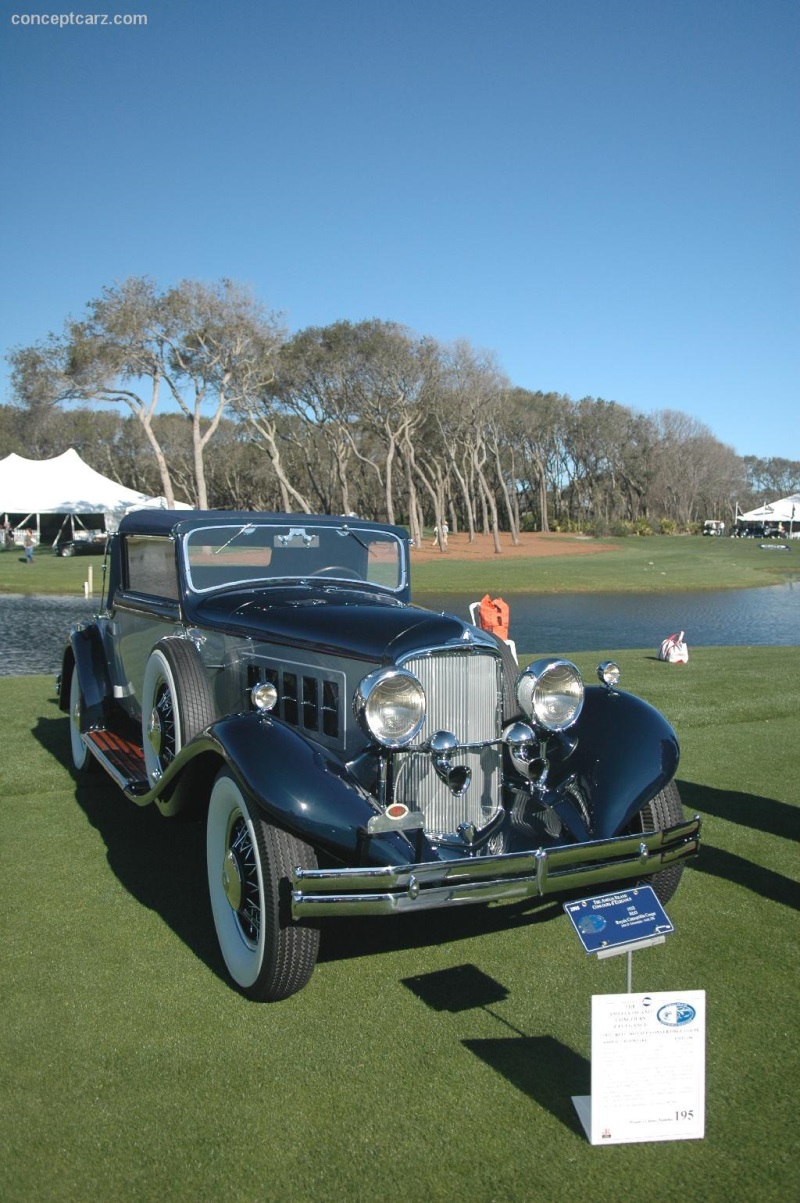 1932 REO 8-35 Royale vehicle information