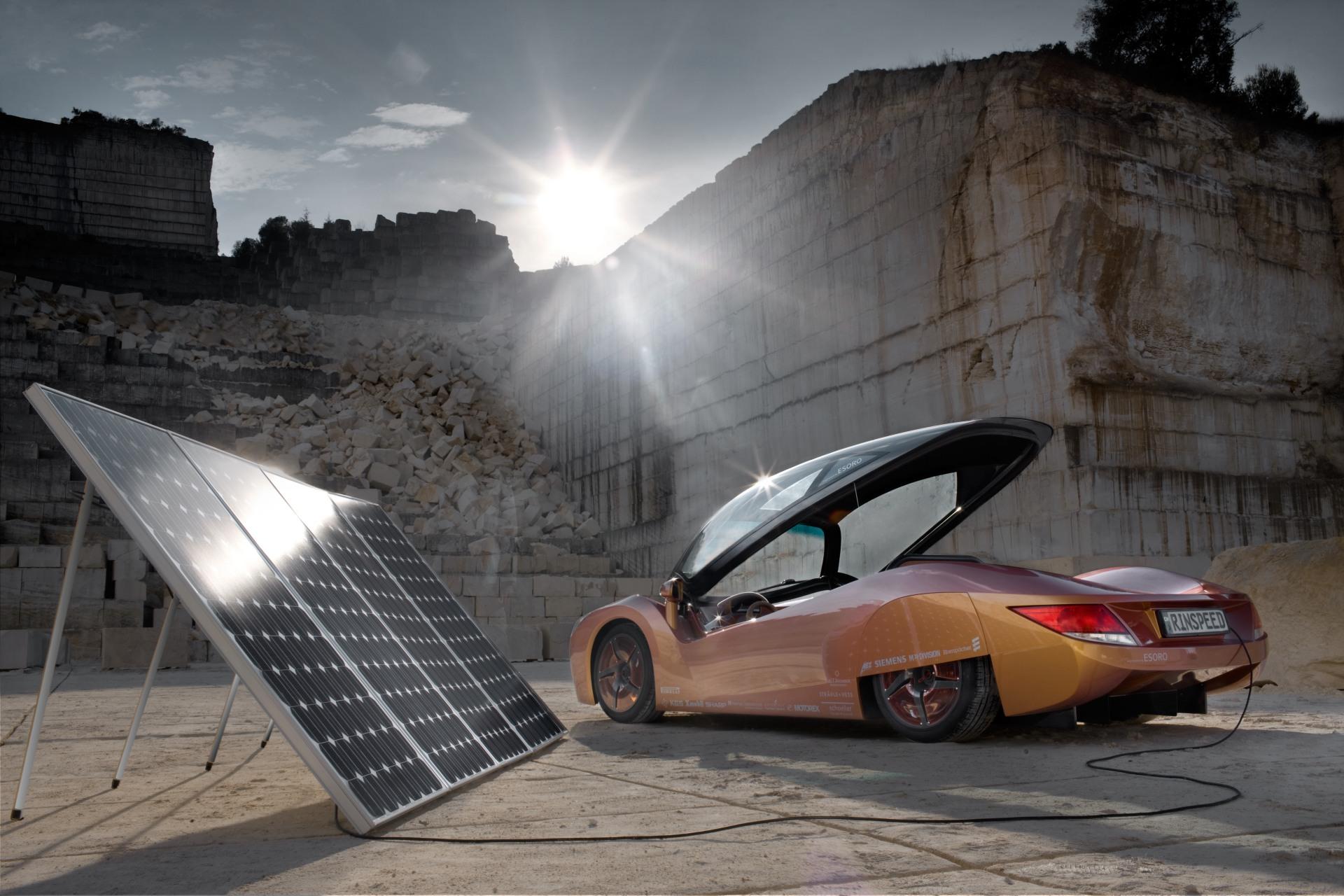 2009 Rinspeed iChange Concept