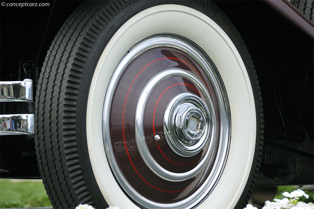1931 Rolls-Royce Phantom I background image