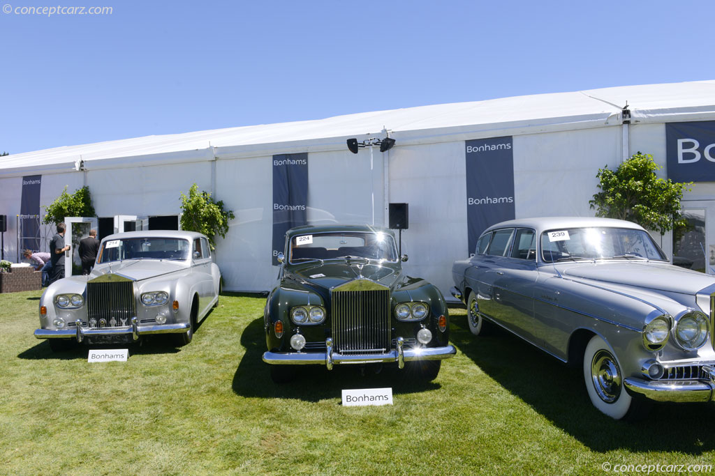1967 Rolls-Royce Phantom V background image