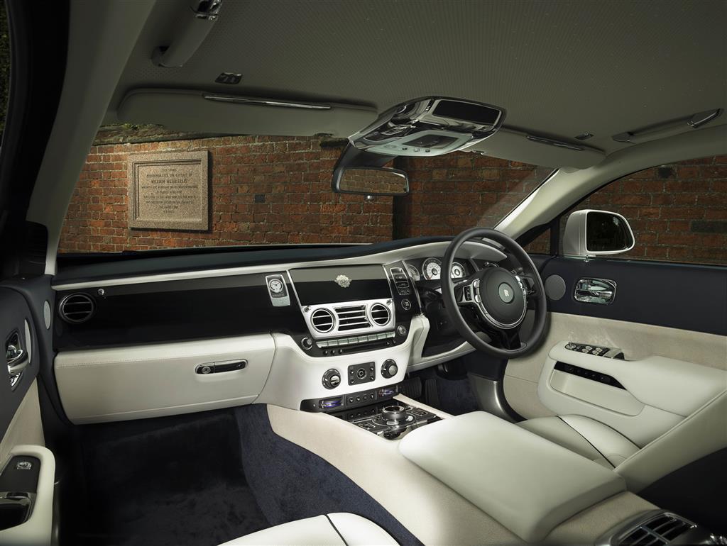 2015 Rolls-Royce Wraith History of Rugby Edition