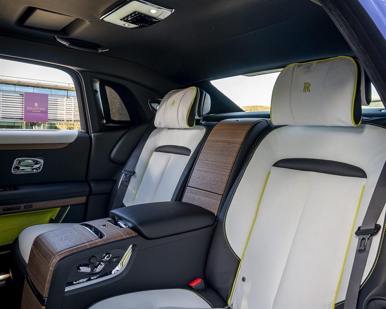 2024 Rolls-Royce Ghost Extended Expressionism