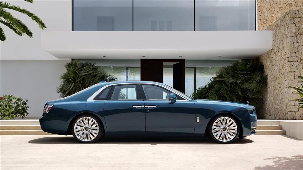 2024 Rolls-Royce Ghost Series II