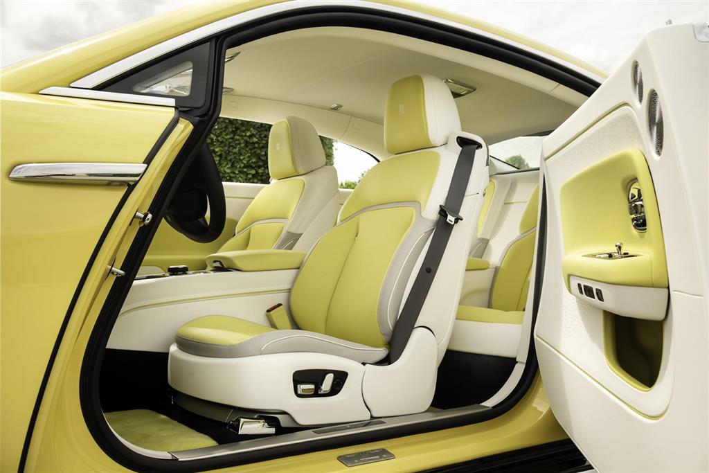 2024 Rolls-Royce Spectre Semaphore
