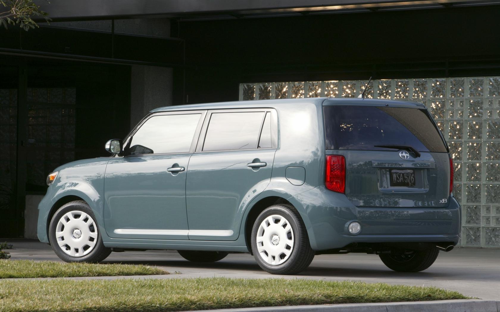 2010 Scion xB