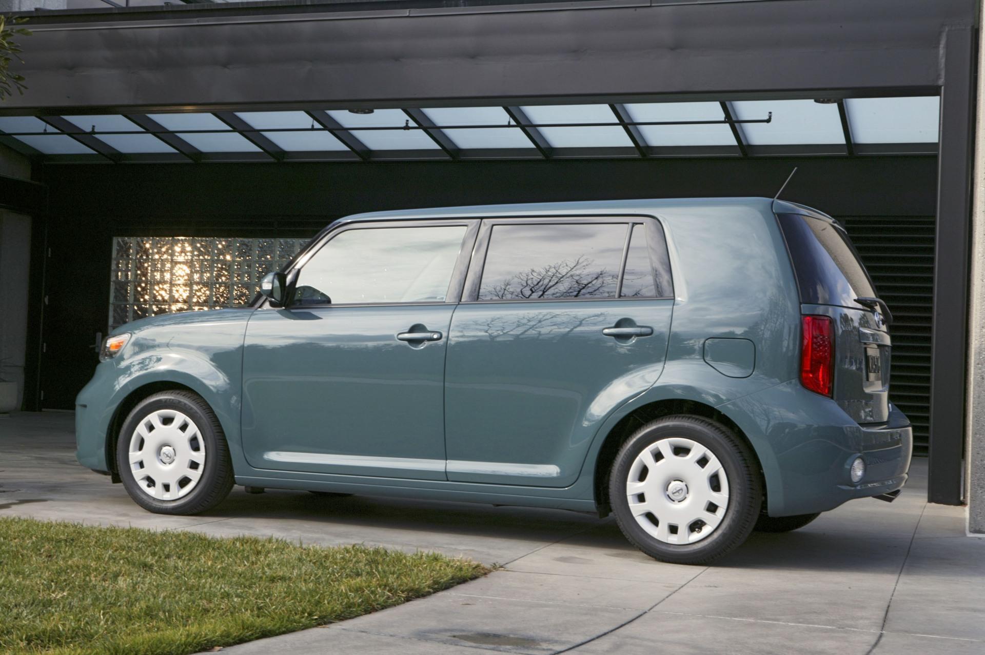 2009 Scion xB