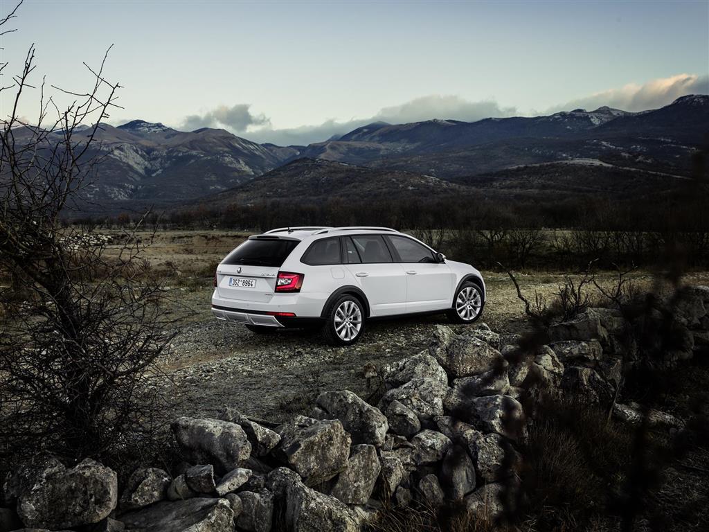 2017 Skoda OCTAVIA SCOUT