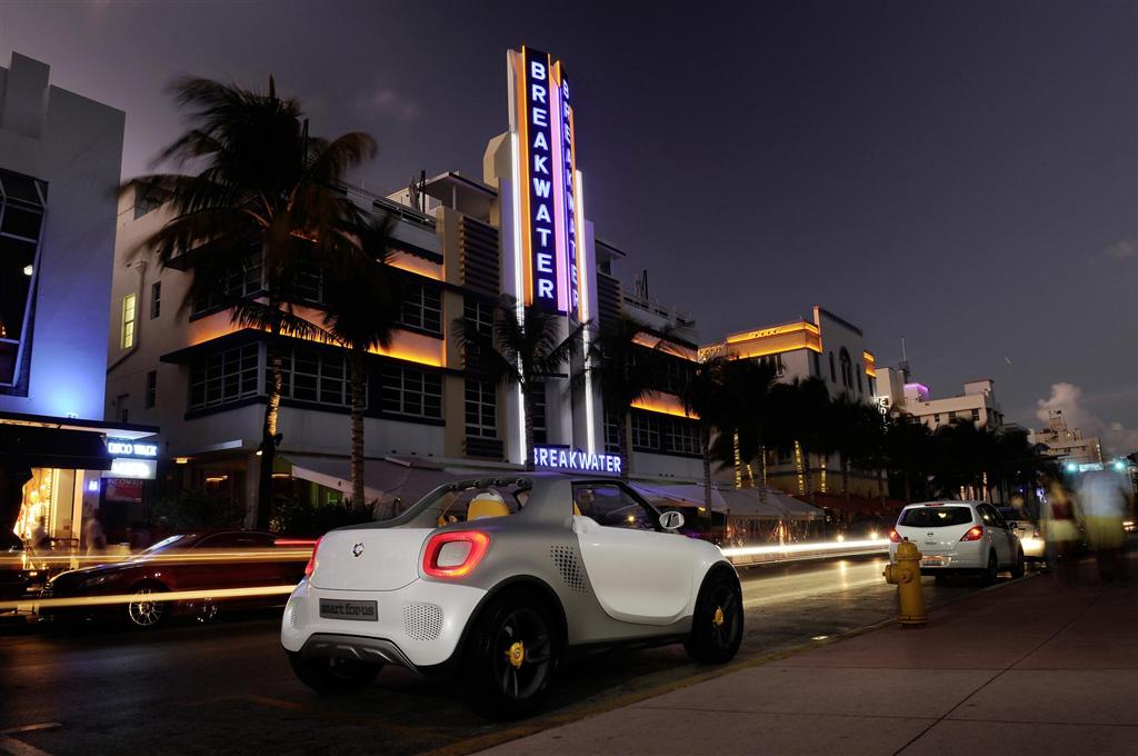 2012 Smart For-Us Concept
